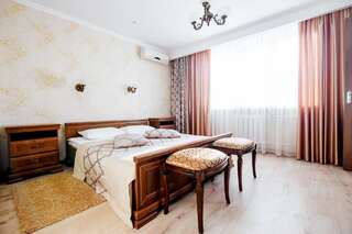 Отель Гостиница Украина Чернигов Стандартные апартаменты с 1 спальней-8